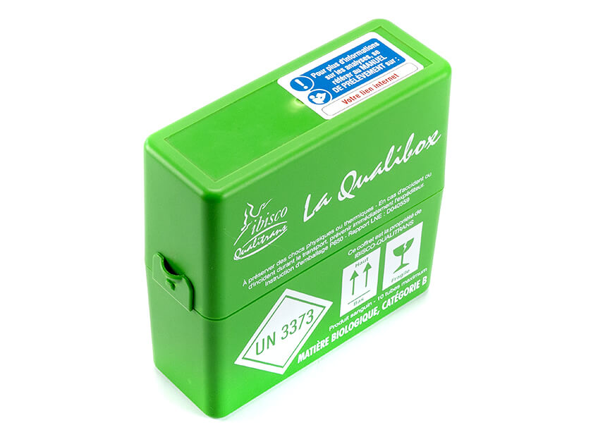 Boîte de transport pour échantillons Qualibox avec un sticker de consigne de prélèvement